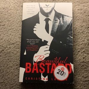 ❤️ Christina Lauren’s “Beautiful Bastard” book ‼️